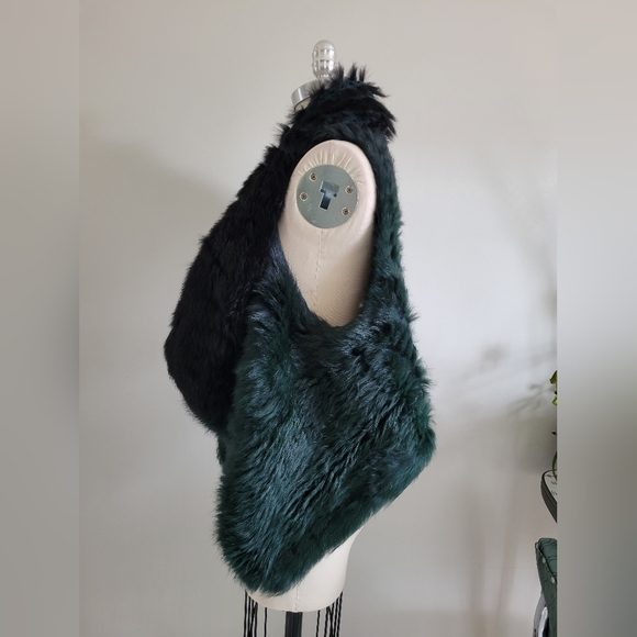 BNWT RUDSAK knit rabbit fur vest ombre green and black - Picture 14 of 14